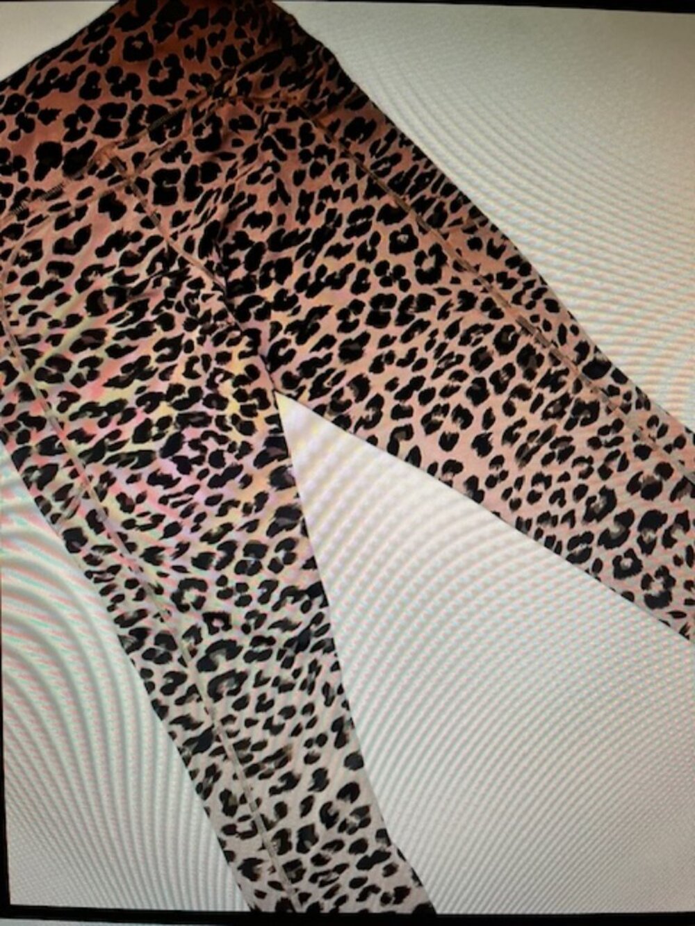 Oalka animal print athletic/yoga/workout leggings ~ Like New